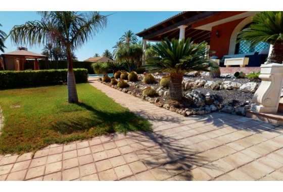 Reventa - Chalet - Elche