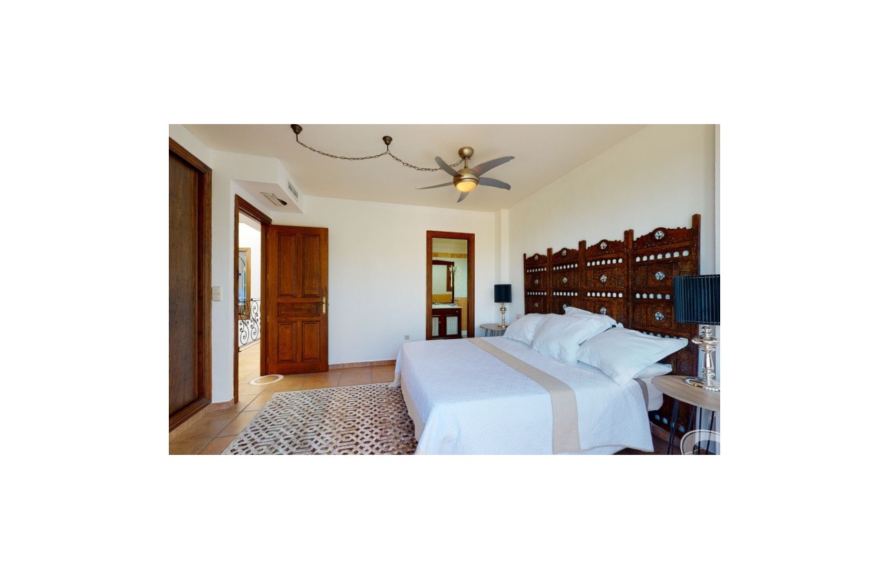 Reventa - Chalet - Elche