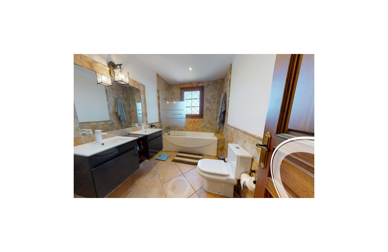 Reventa - Chalet - Elche