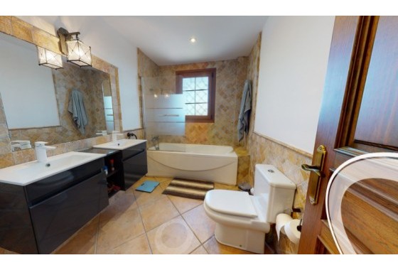 Reventa - Chalet - Elche