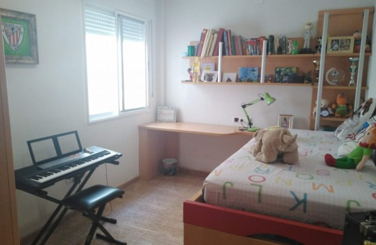 Revente - Appartement - Hondón de las Nieves