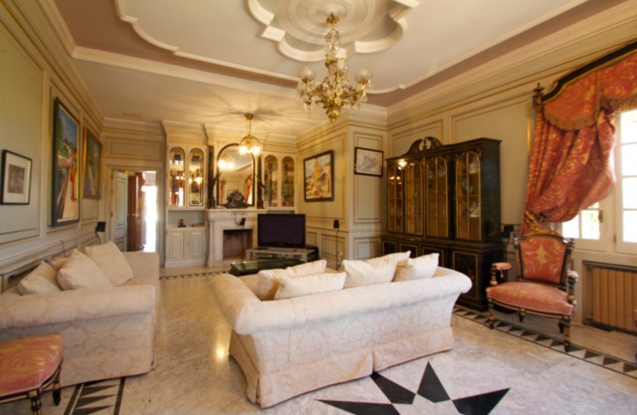 Resale - Villa - Orihuela Costa