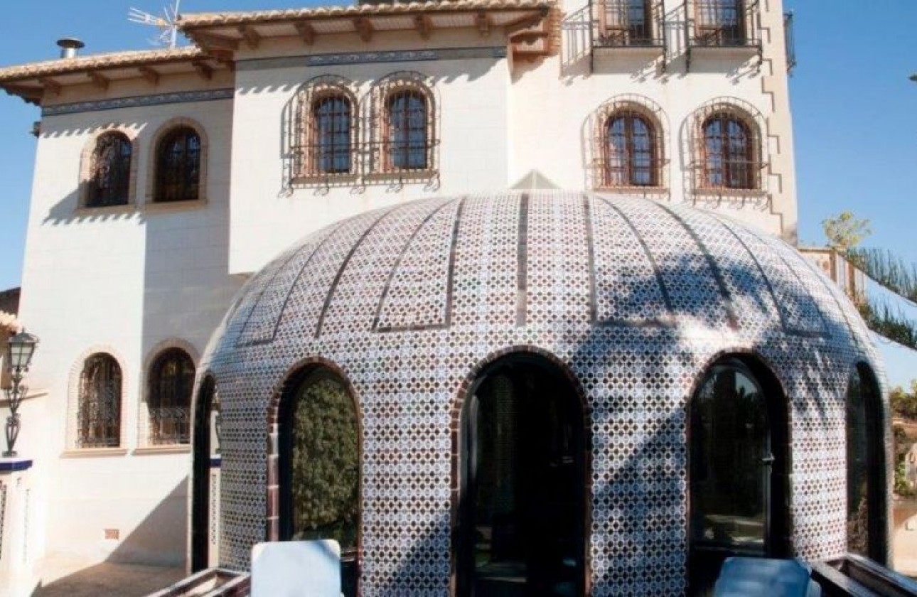 Resale - Villa - Orihuela Costa