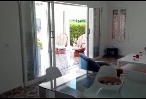 Resale - Villa - Torrevieja - torrevieja