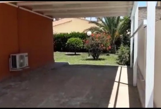 Resale - Villa - Torrevieja - torrevieja