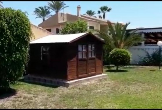 Resale - Villa - Torrevieja - torrevieja