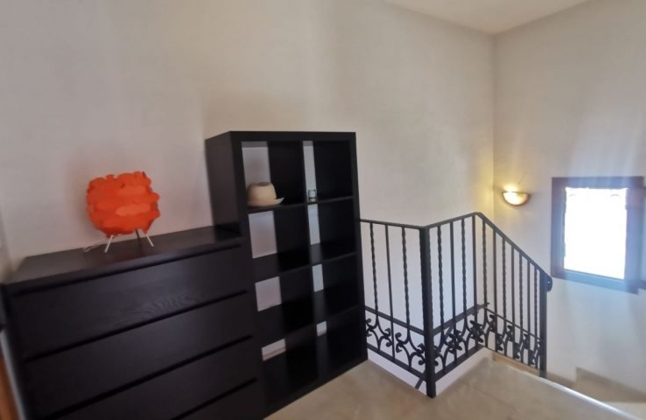 Resale - Villa - Algorfa