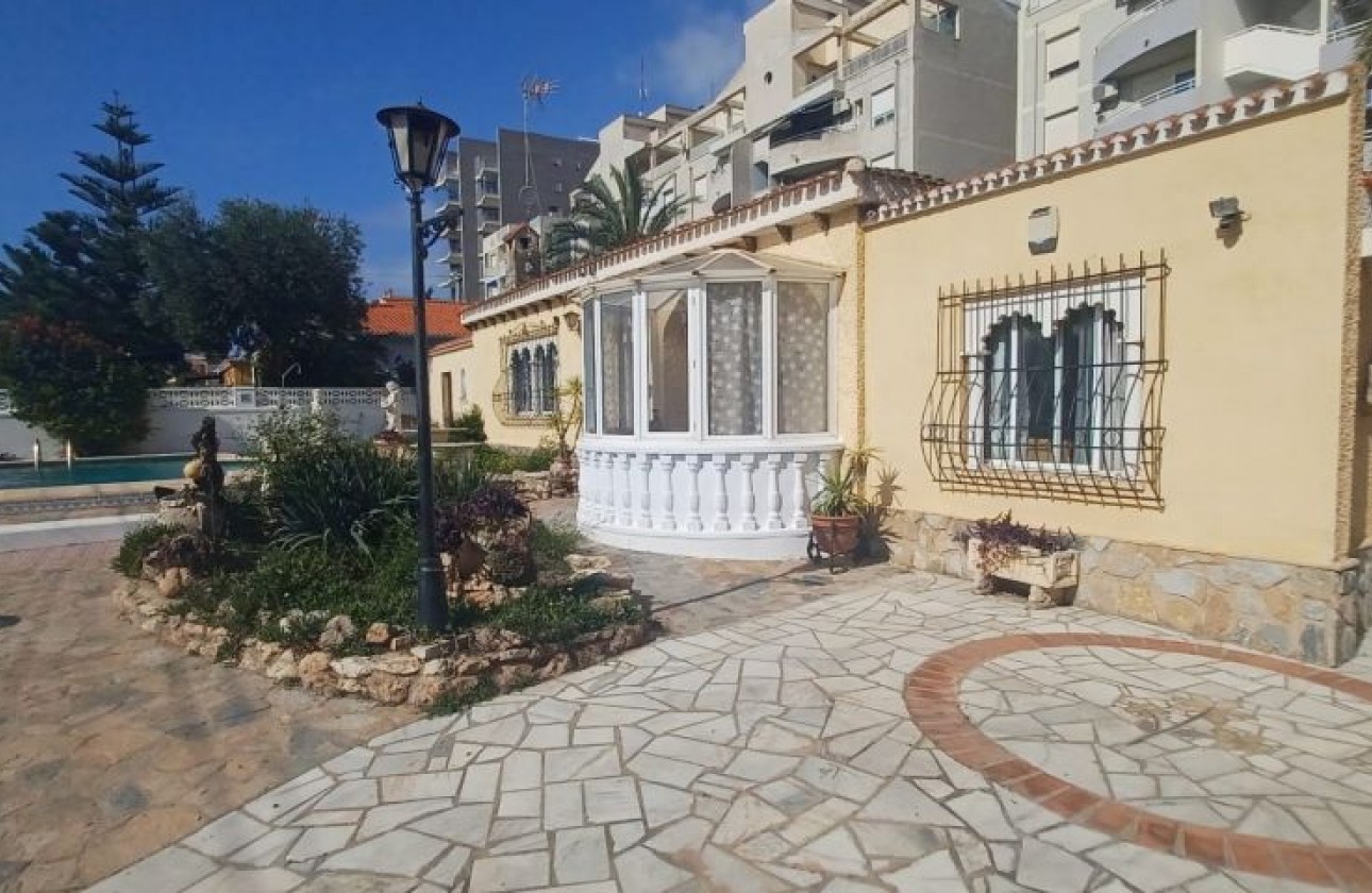 Revente - Villa - Torrevieja - torrevieja