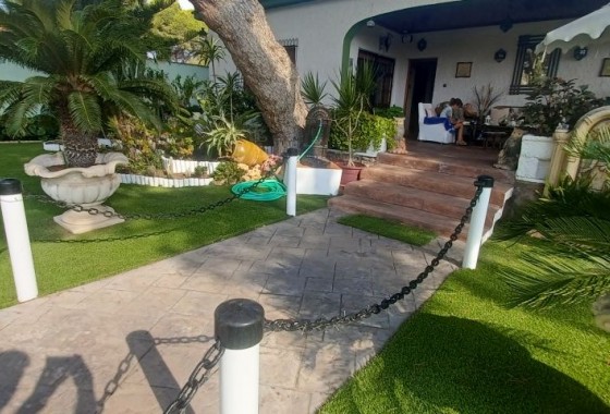 Revente - Villa - Orihuela Costa