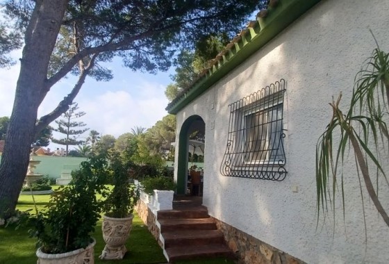Revente - Villa - Orihuela Costa
