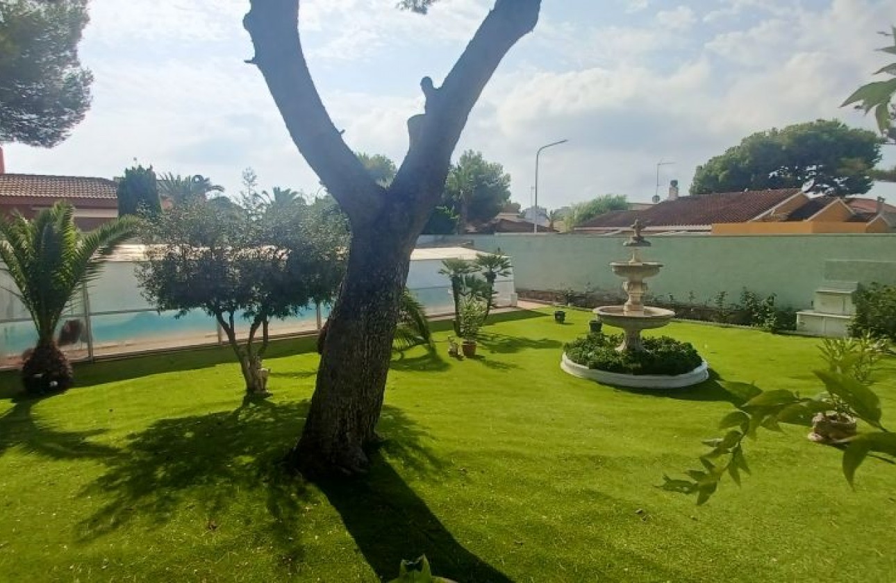 Revente - Villa - Orihuela Costa