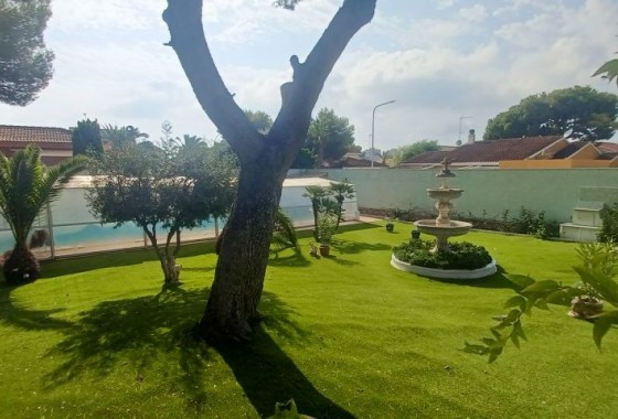 Revente - Villa - Orihuela Costa