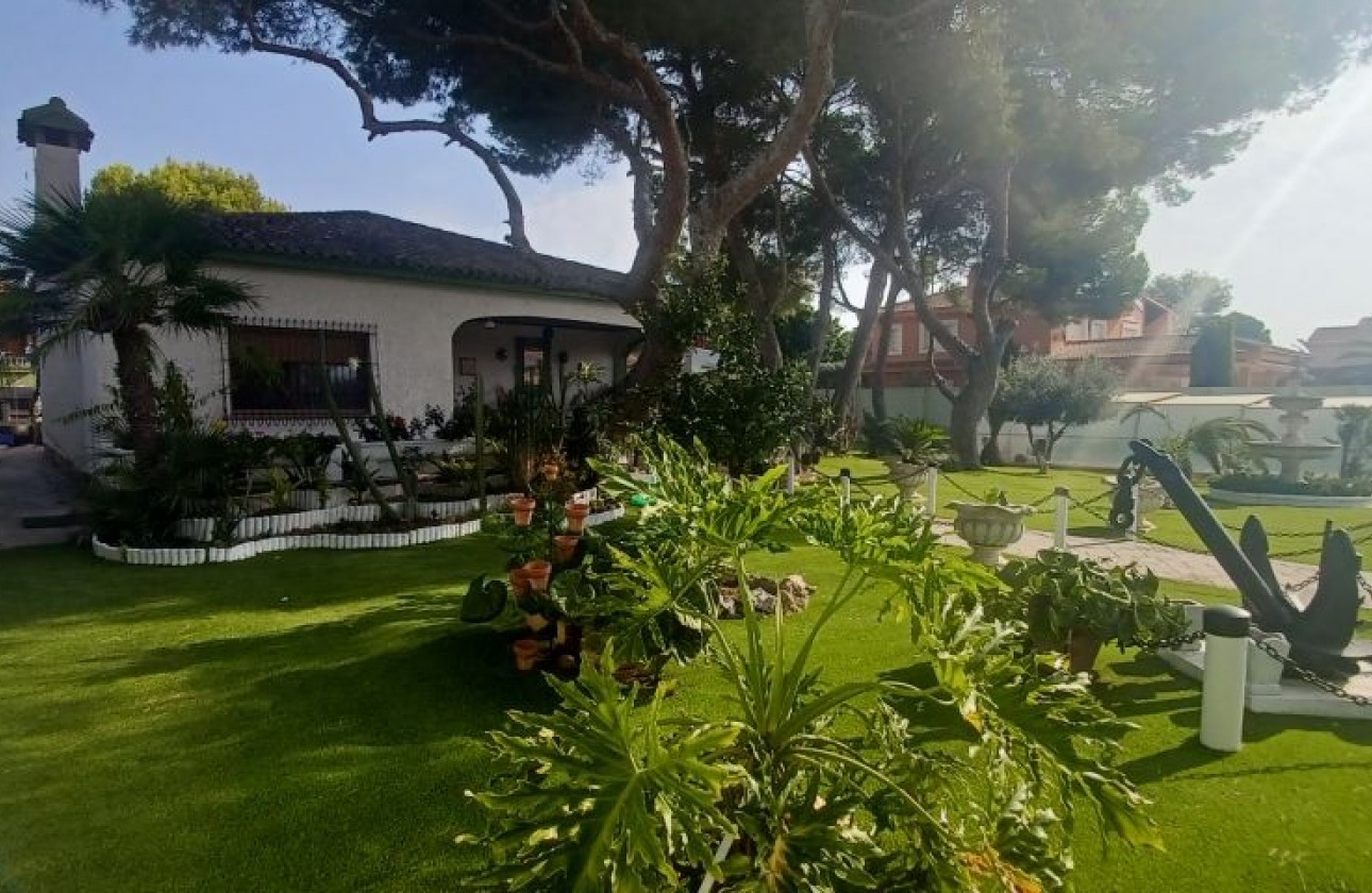 Revente - Villa - Orihuela Costa