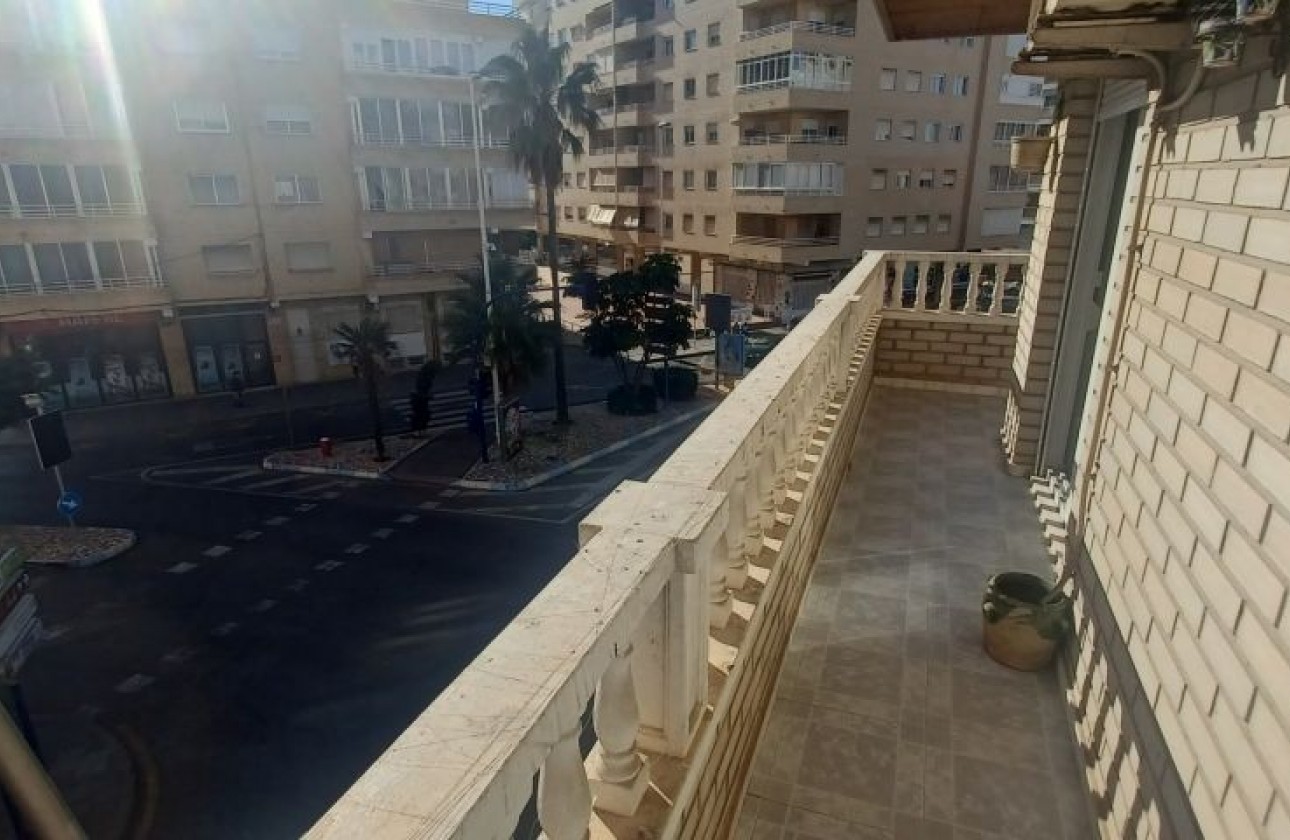 Revente - Appartement - Torrevieja - torrevieja