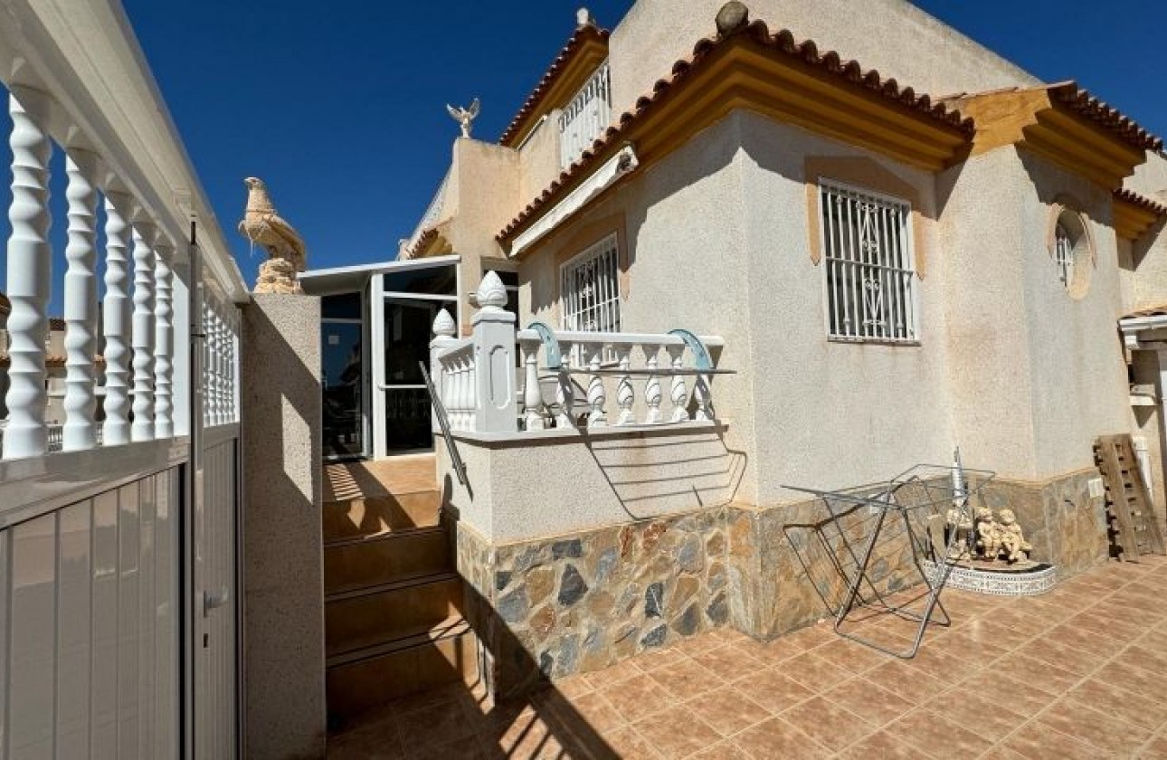 Resale - Villa - Orihuela Costa