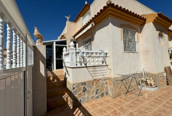 Resale - Villa - Orihuela Costa