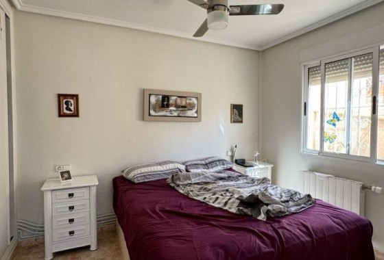 Resale - Villa - Orihuela Costa