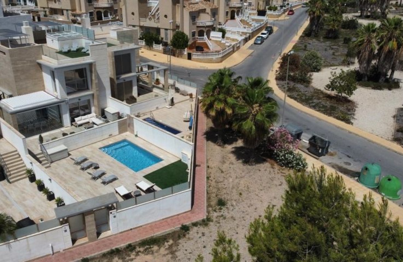 Reventa - Chalet - Orihuela Costa