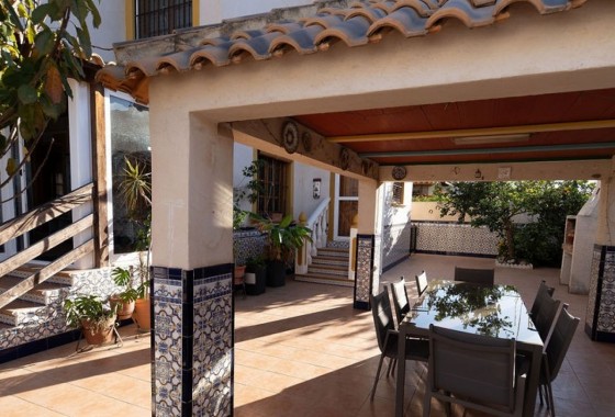 Resale - Villa - Orihuela Costa - Punta Prima