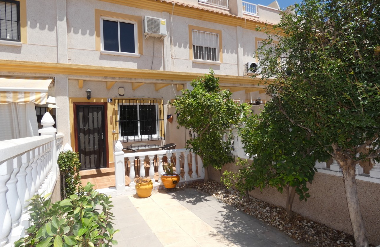 Resale - Villa - Algorfa