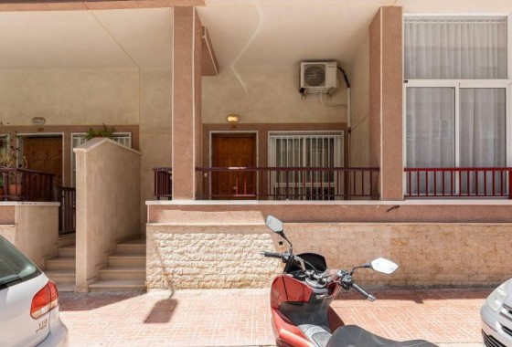 Resale - Apartment / flat - Torrevieja - Parque las naciones