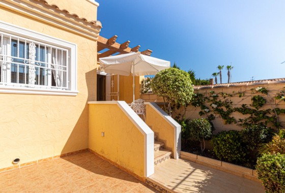 Resale - Villa - Torrevieja - Punta prima