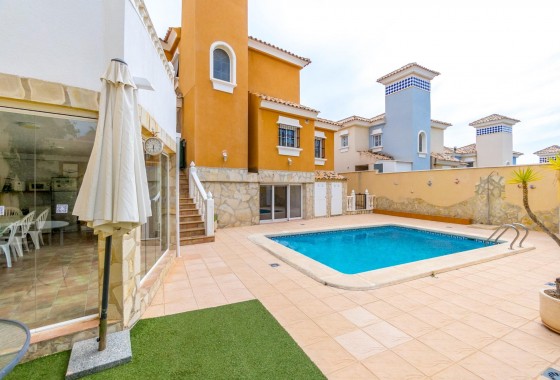 Resale - Villa - Orihuela Costa - Las Filipinas