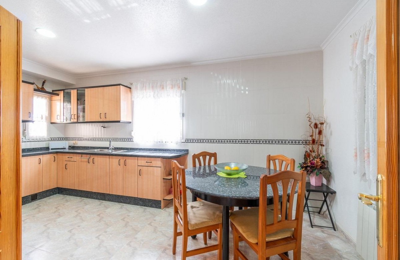 Resale - Villa - Orihuela Costa - Playa Flamenca