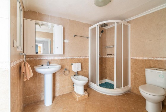 Resale - Apartment / flat - Torrevieja - Playa de los Naufragos