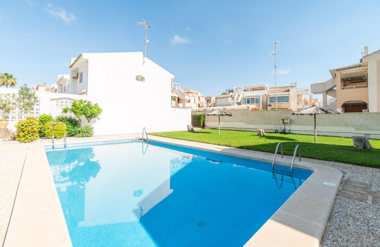 Resale - Bungalow - Torrevieja - Los Frutales