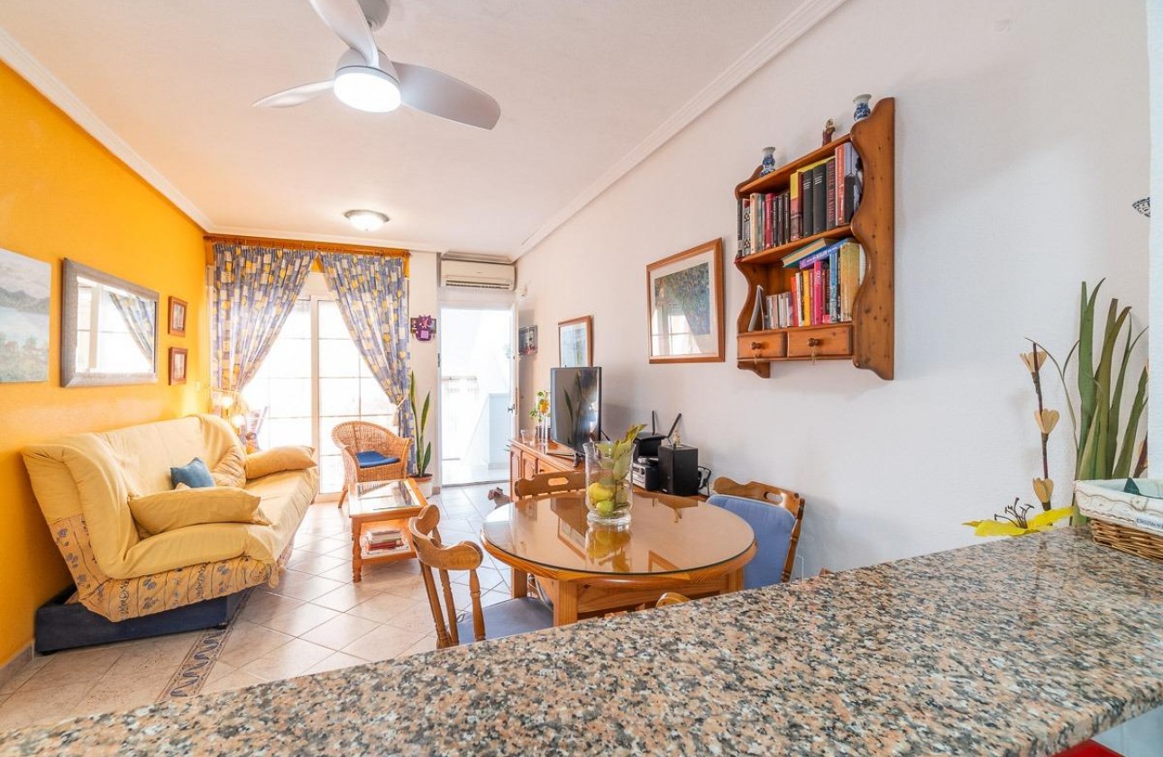 Resale - Apartment / flat - Orihuela Costa - La Zenia