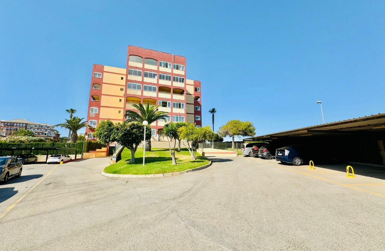 Resale - Apartment / flat - Torrevieja - LA MATA