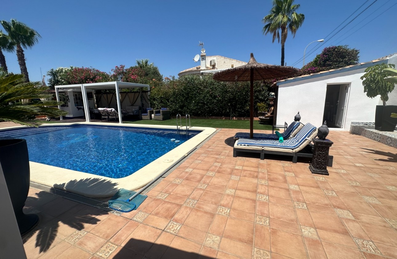 Reventa - Chalet - San Luis, Torrevieja