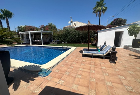 Reventa - Chalet - San Luis, Torrevieja