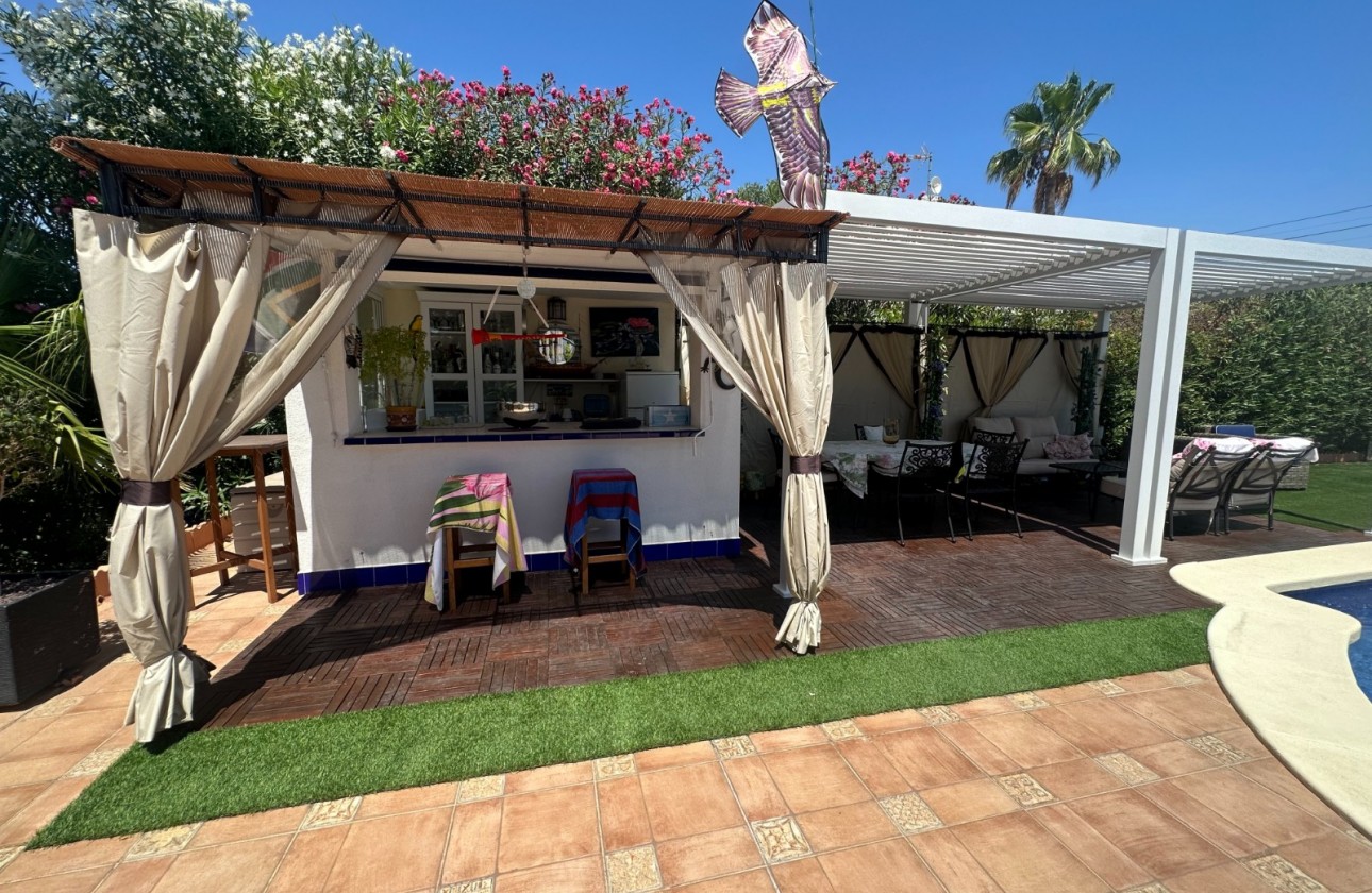 Reventa - Chalet - San Luis, Torrevieja