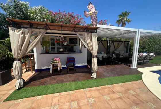 Reventa - Chalet - San Luis, Torrevieja