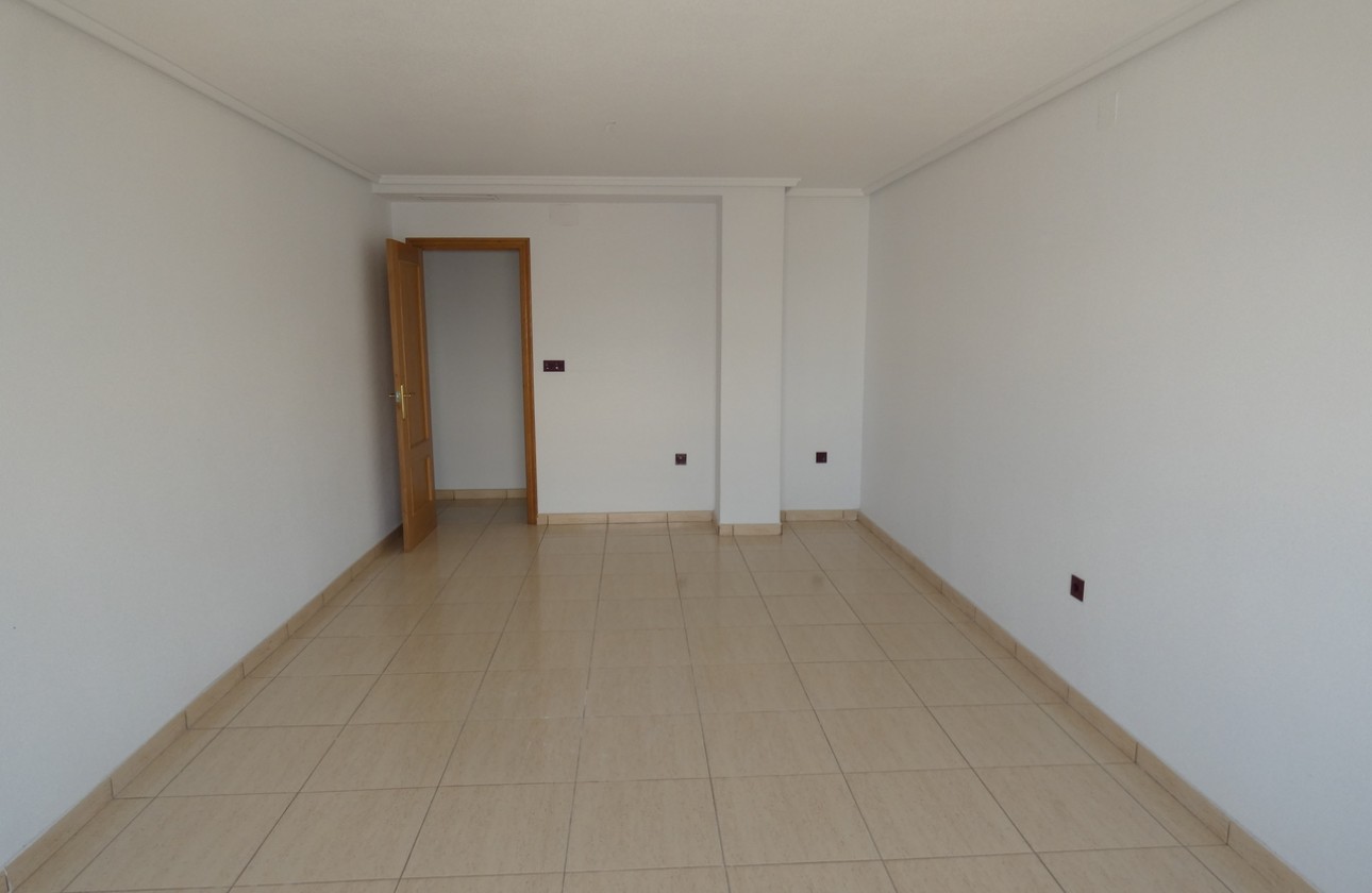 Reventa - Apartamento / piso - Algorfa