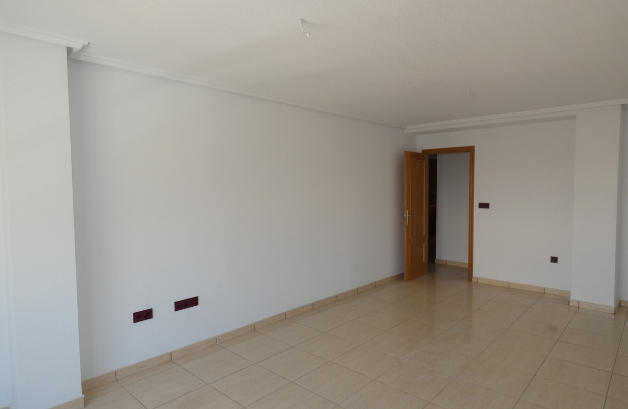 Reventa - Apartamento / piso - Algorfa