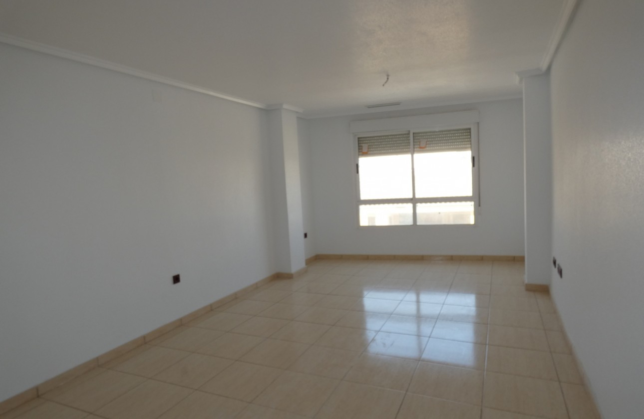 Reventa - Apartamento / piso - Algorfa