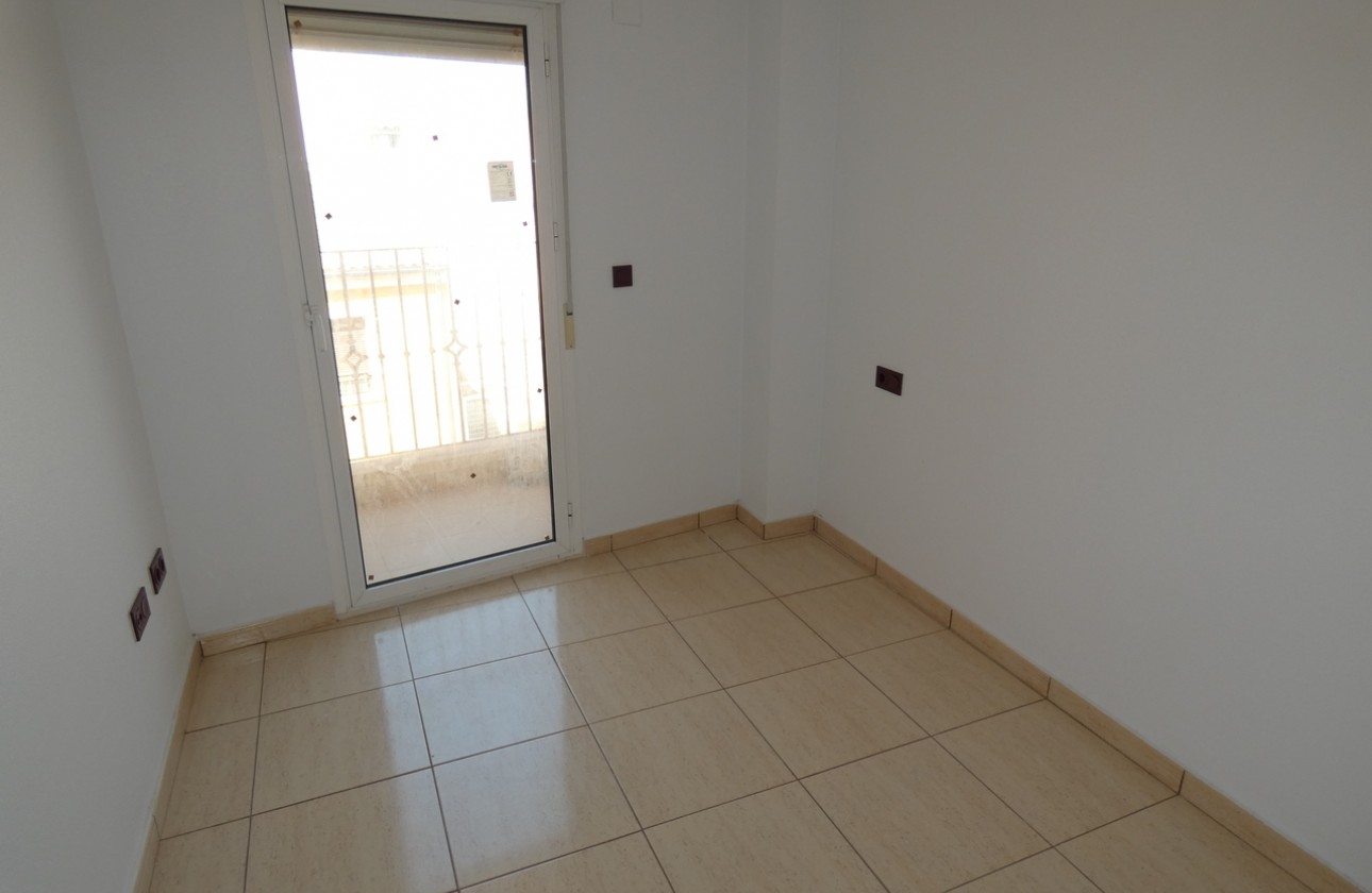 Reventa - Apartamento / piso - Algorfa