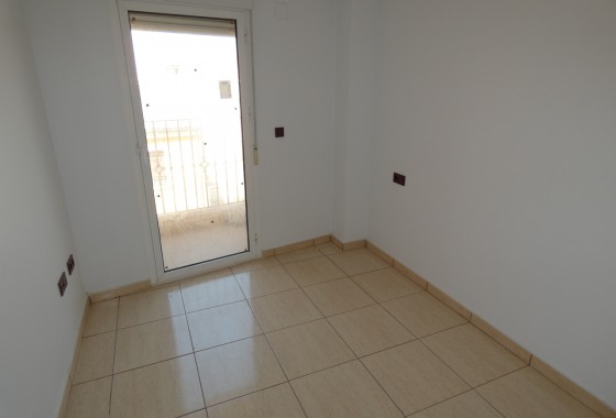 Reventa - Apartamento / piso - Algorfa