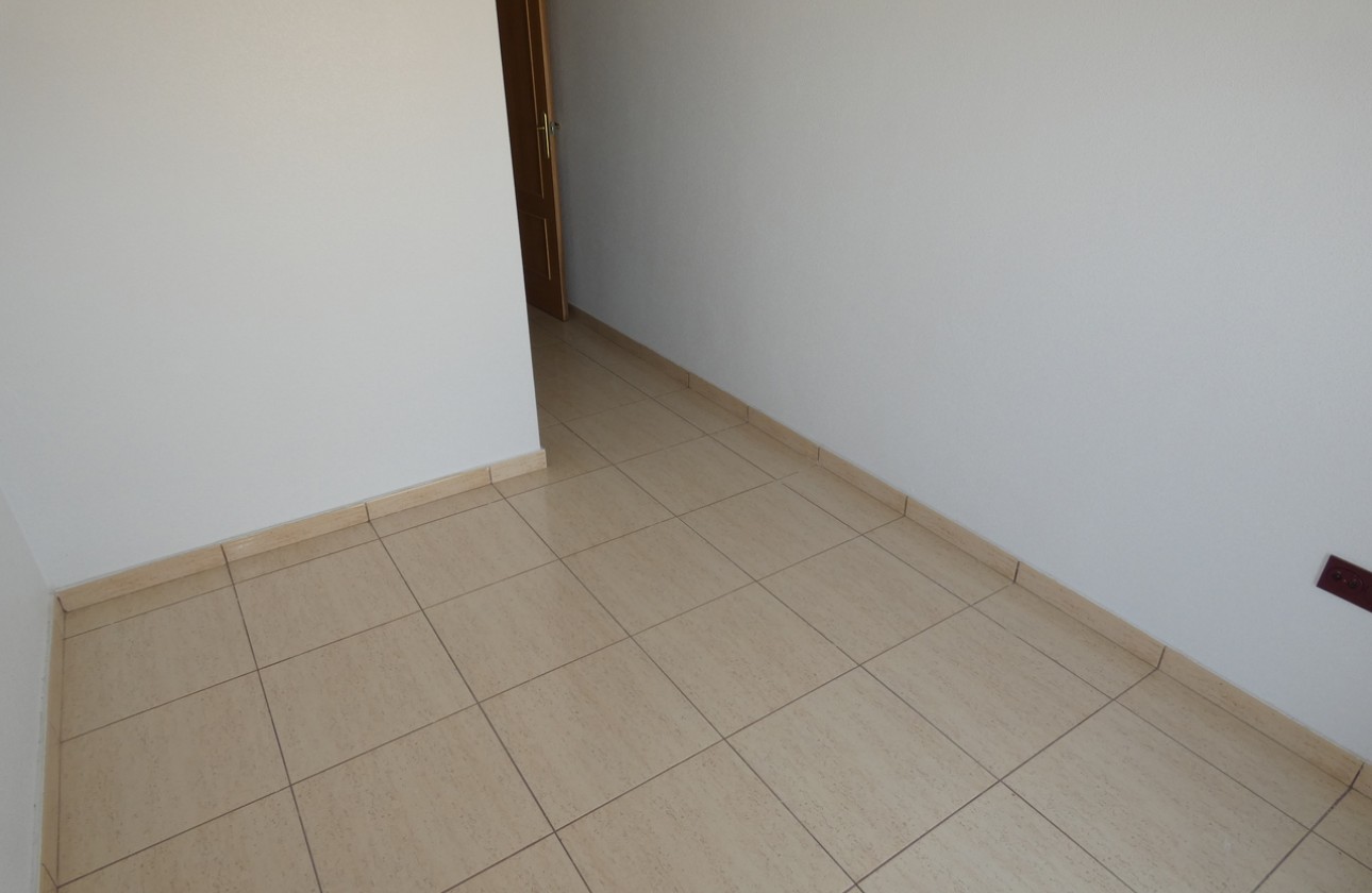 Reventa - Apartamento / piso - Algorfa