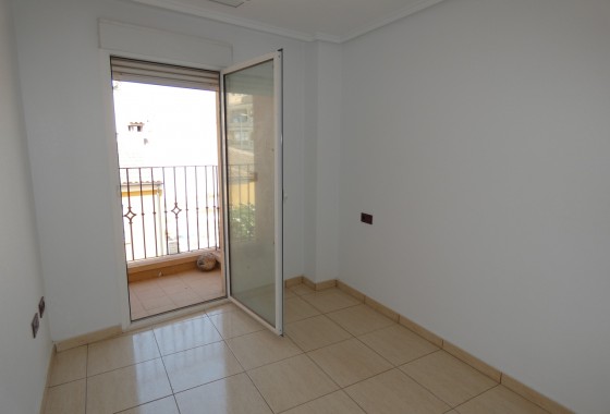 Reventa - Apartamento / piso - Algorfa