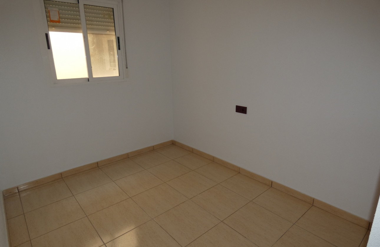 Reventa - Apartamento / piso - Algorfa