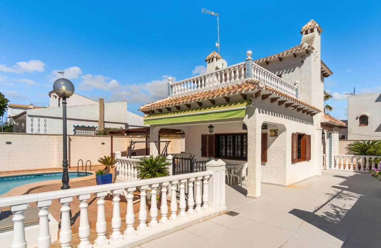 Revente - Villa - Orihuela Costa - La Zenia