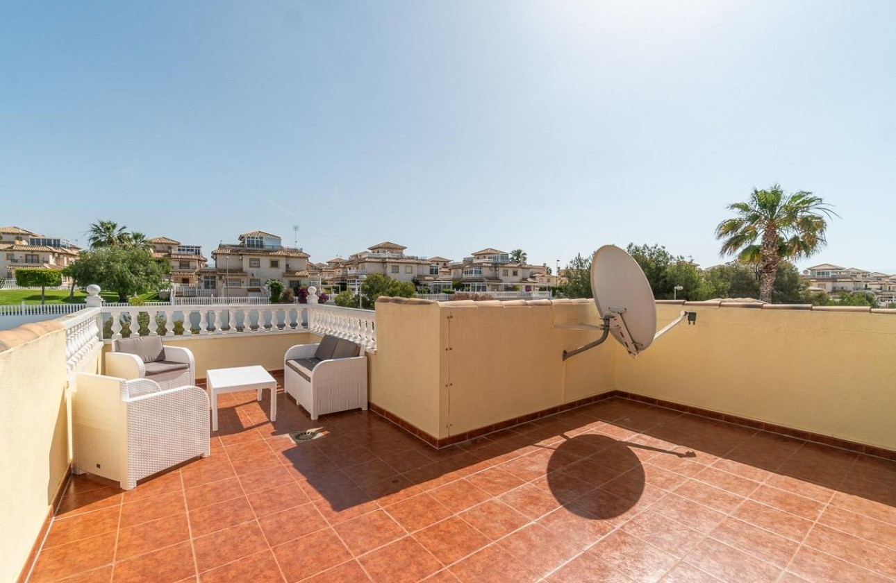 Reventa - Chalet - Orihuela Costa - La Zenia