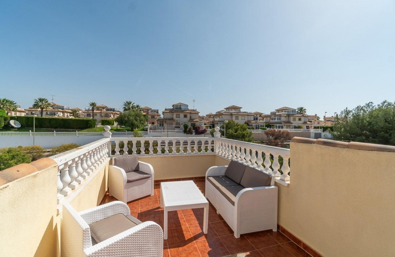 Reventa - Chalet - Orihuela Costa - La Zenia