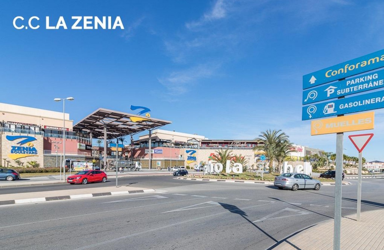 Reventa - Chalet - Orihuela Costa - La Zenia