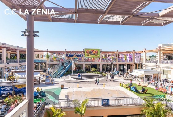 Reventa - Chalet - Orihuela Costa - La Zenia