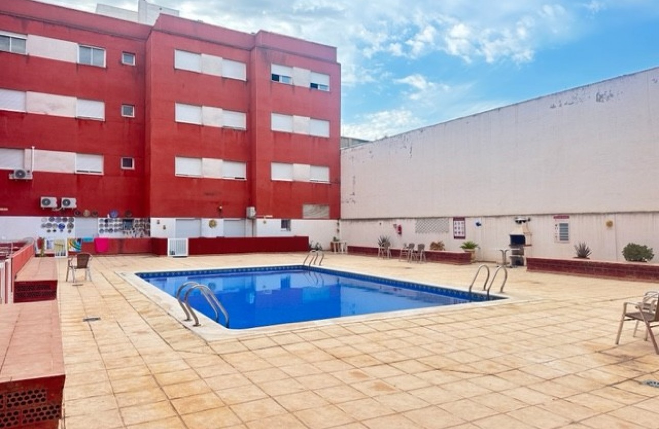 Resale - Apartment / flat - Almoradí